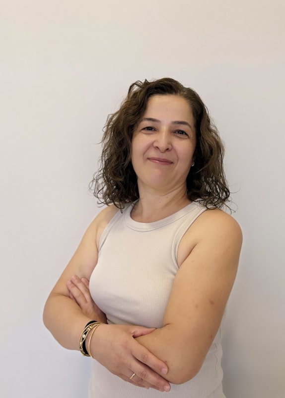 Yardımcı personel Gülüzar Kılıç